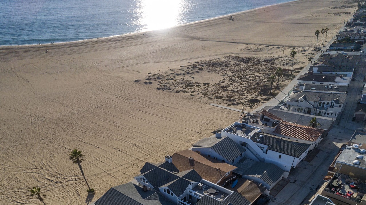 Photo of Others in Balboa Peninsula