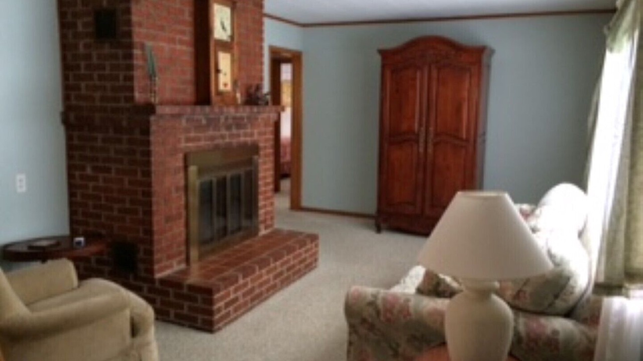 Photo of Livingroom in Clifton Springs