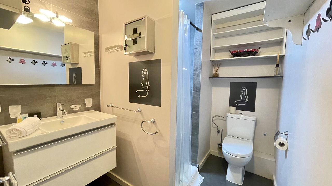 Photo of Bathroom in Papeete