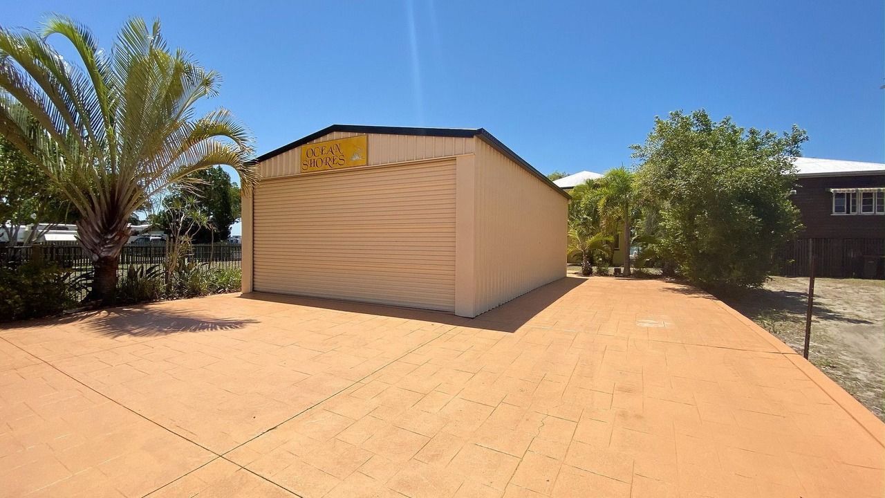 Photo of Others in Traviston