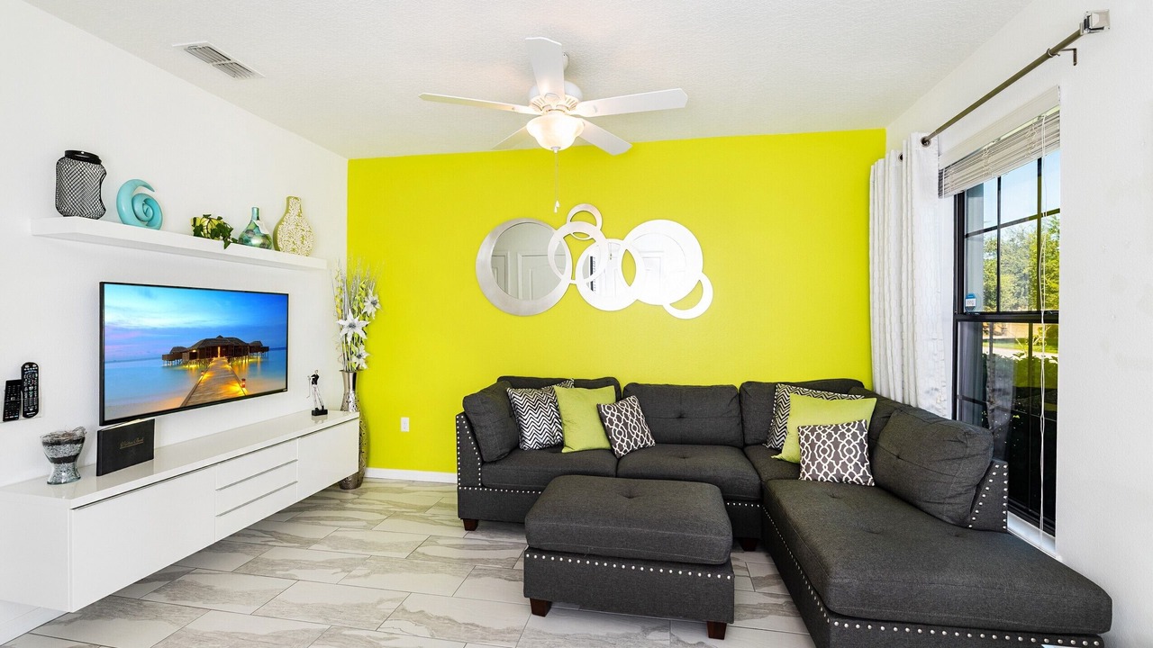 Photo of Livingroom in Cypress Pointe