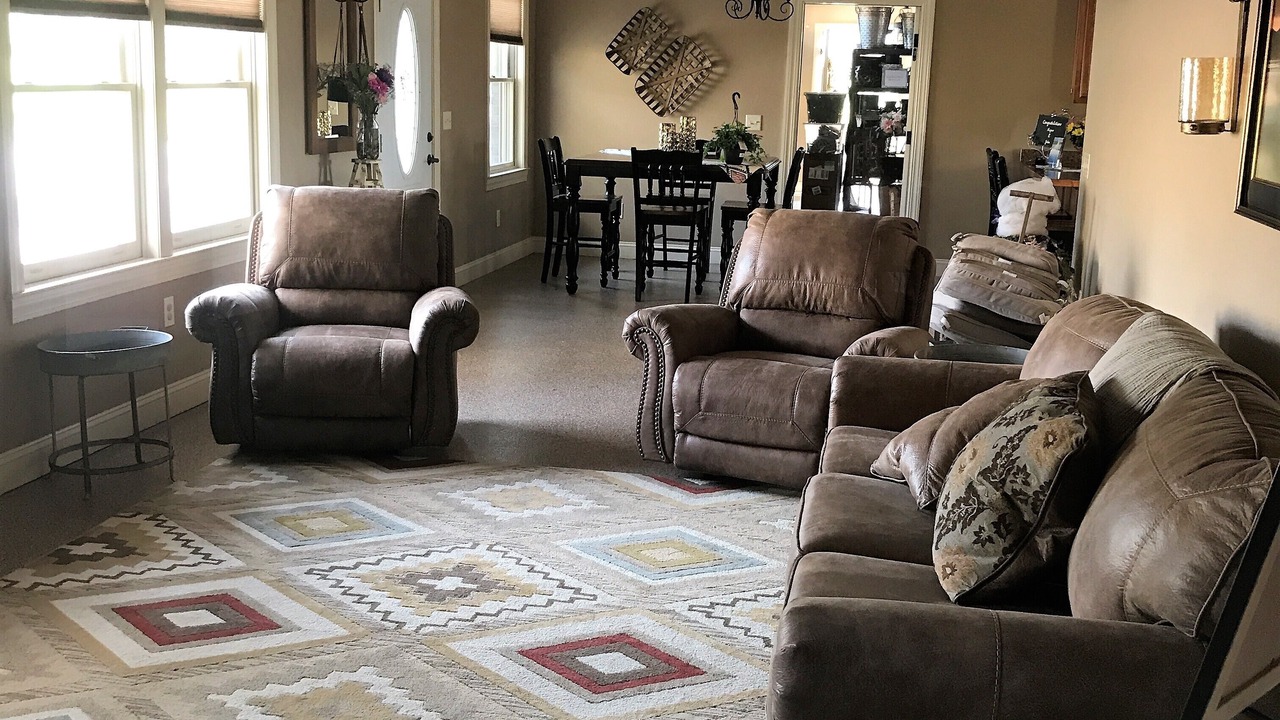 Photo of Livingroom in Canton