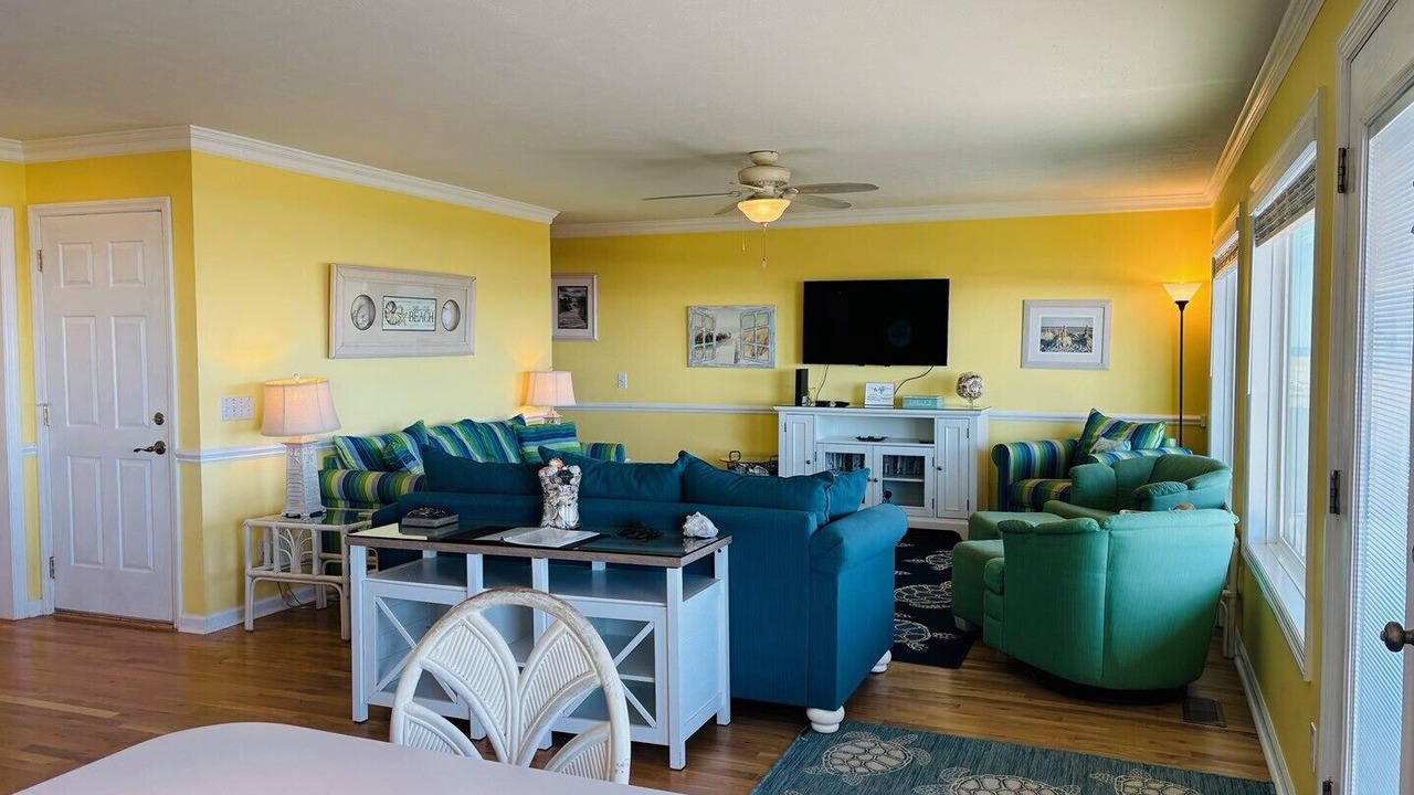Photo of Livingroom in Holden Beach