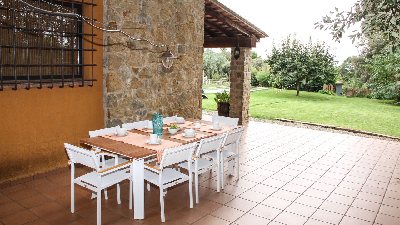 Photo of Outdoor in Llampaies
