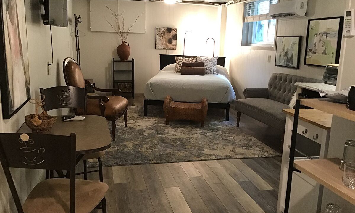 Photo of Bedroom in Hendersonville