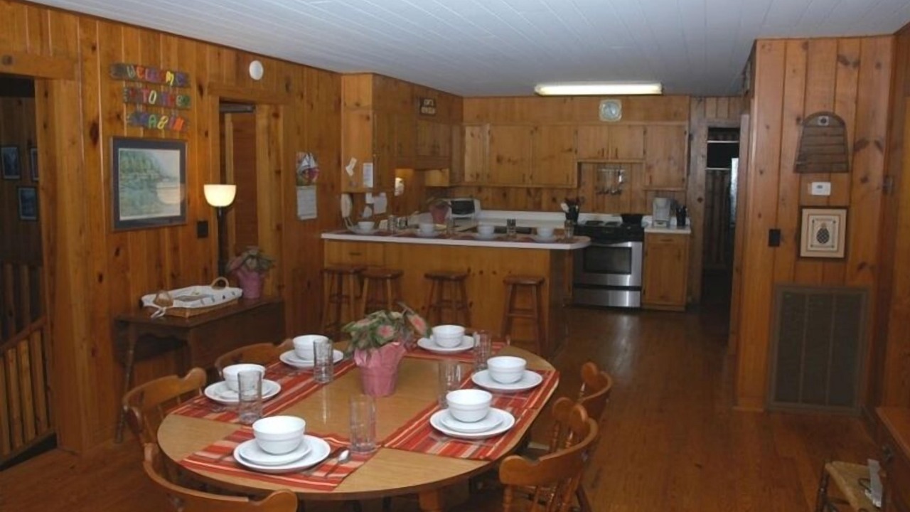 Photo of Bedroom in Groveoak