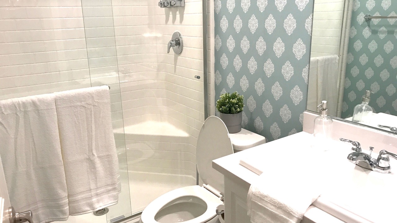 Photo of Bathroom in Jurupa Valley