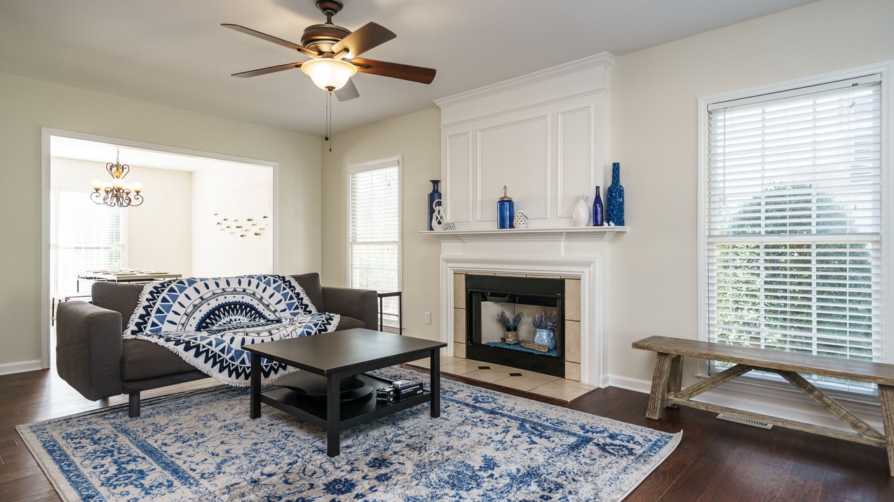 Photo of Livingroom in Cary