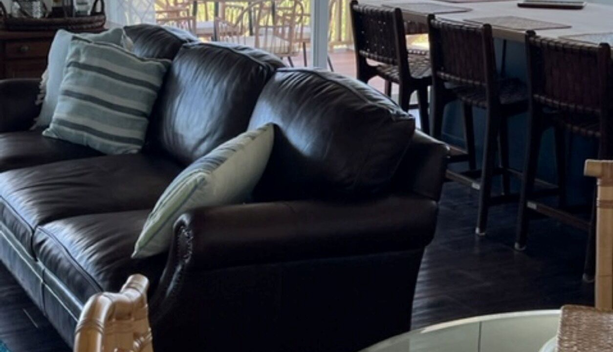 Photo of Livingroom in Treasure Cay