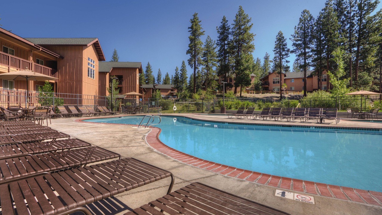 Photo of Outdoor in Round Hill Village