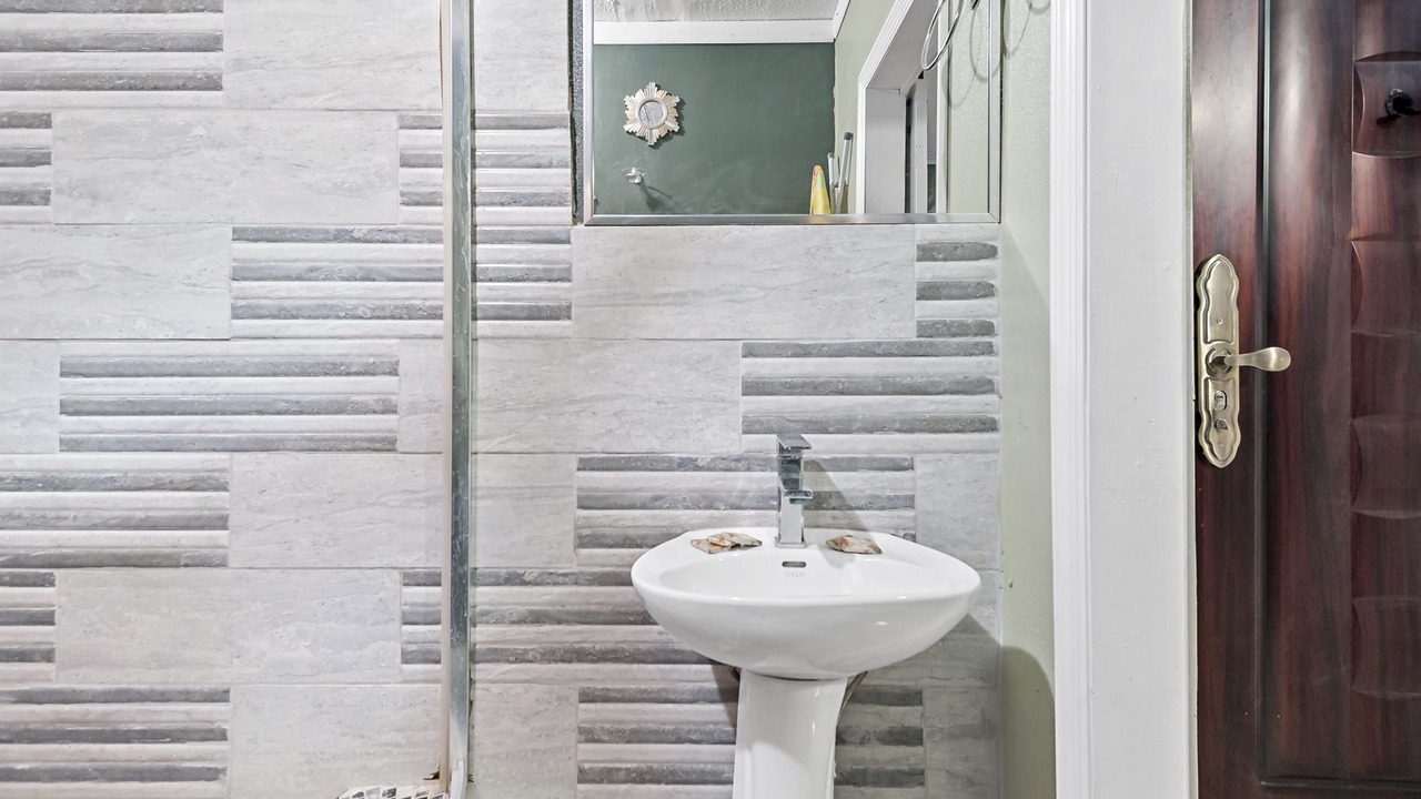 Photo of Bathroom in Nassau