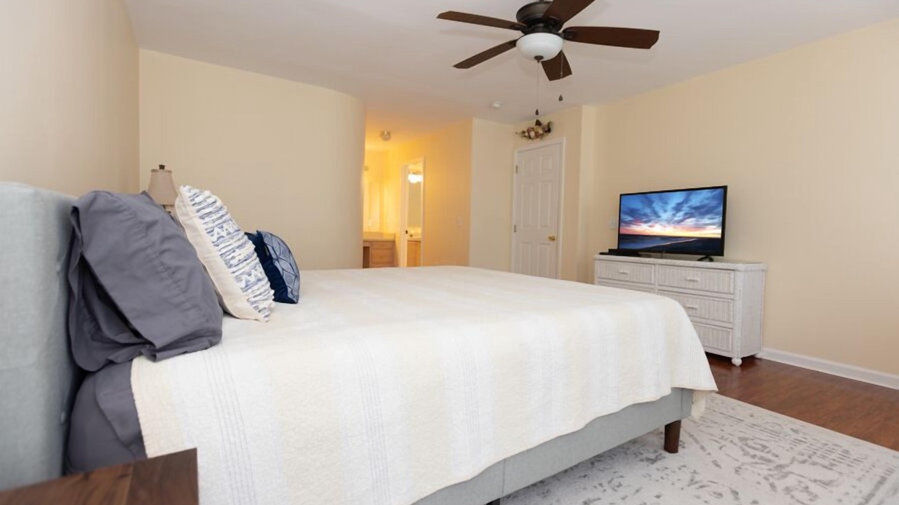 Photo of Bedroom in Town Bank