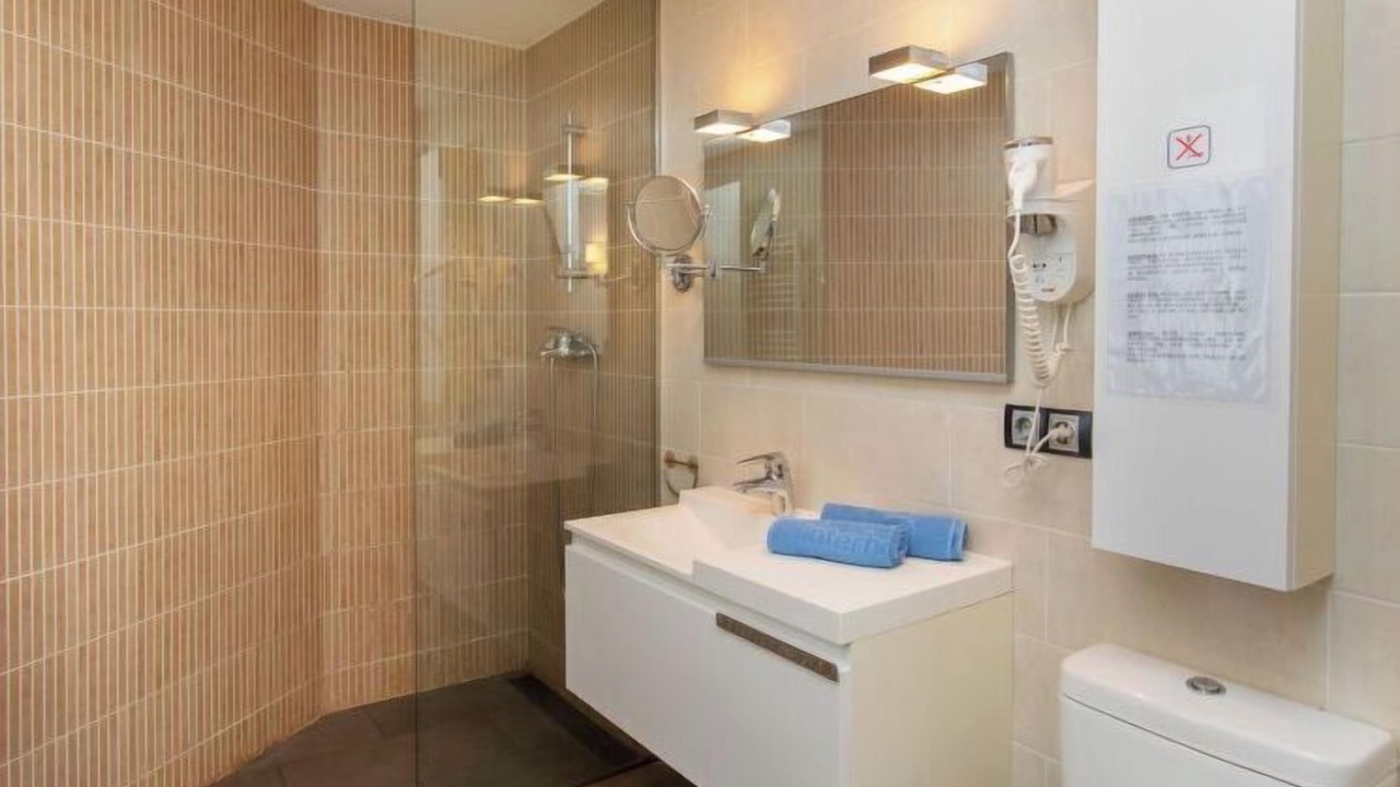 Photo of Bathroom in Llanca