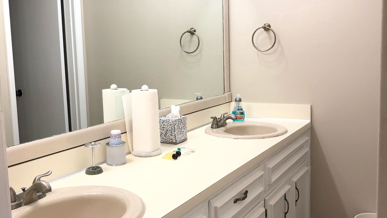 Photo of Bathroom in Gunter Afs