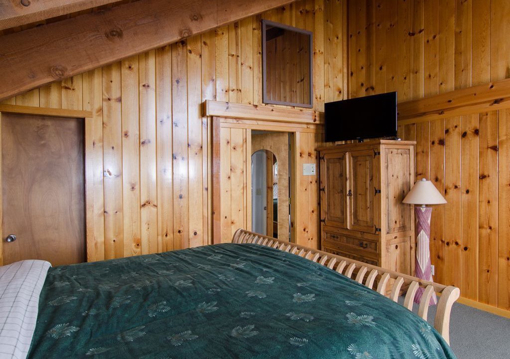 Photo of Bedroom in Tahoma