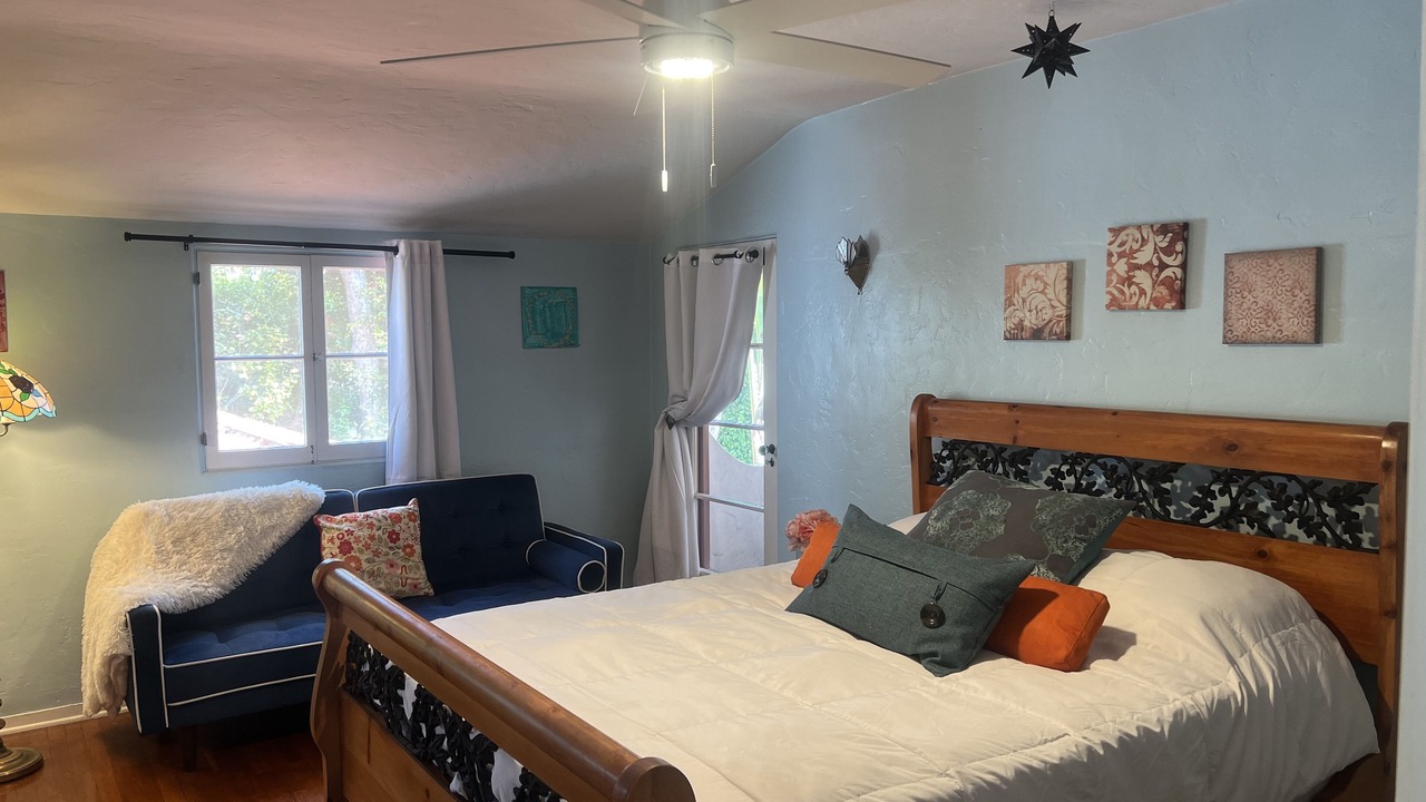 Photo of Bedroom in Downey