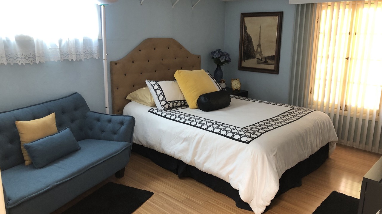 Photo of Bedroom in Downey