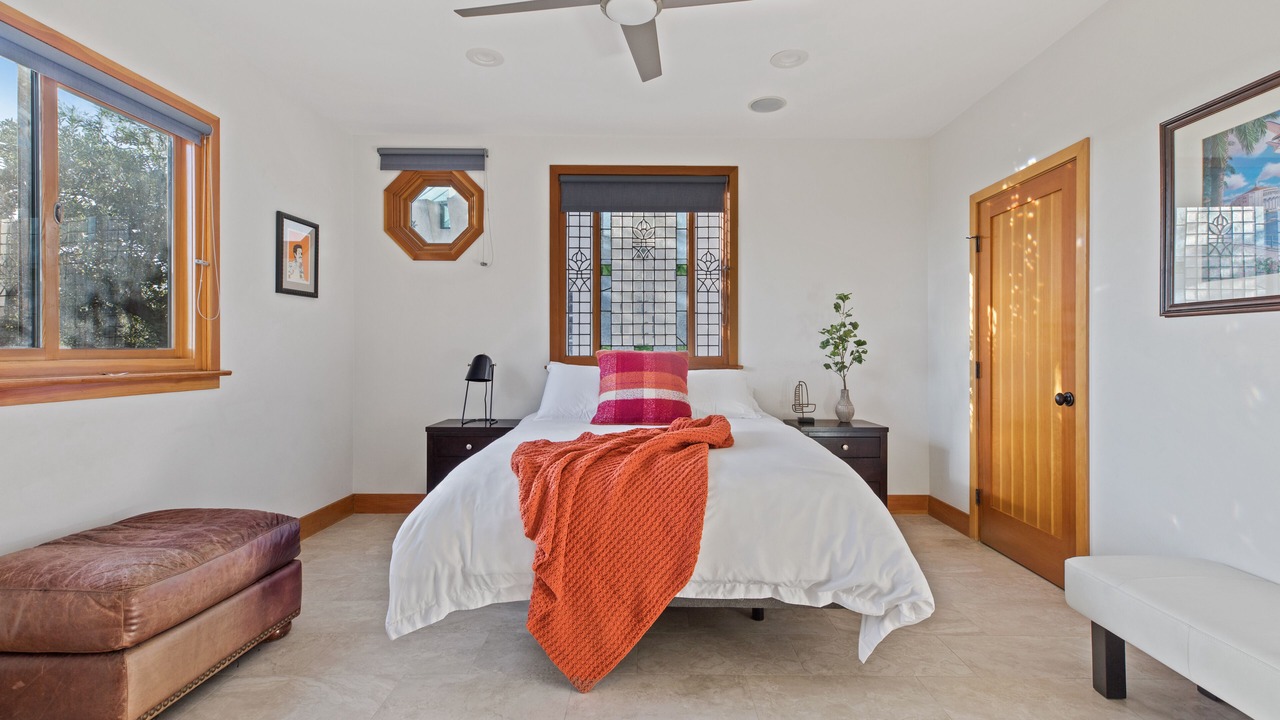 Photo of Bedroom in Hollywood Dell
