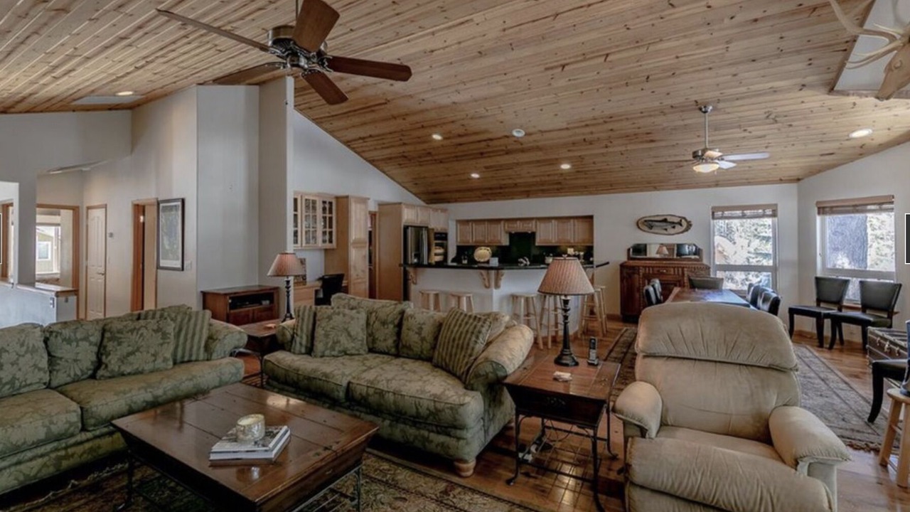 Photo of Livingroom in South Lake Tahoe