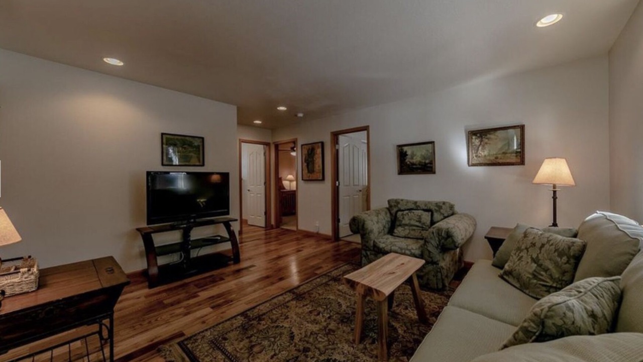 Photo of Livingroom in South Lake Tahoe