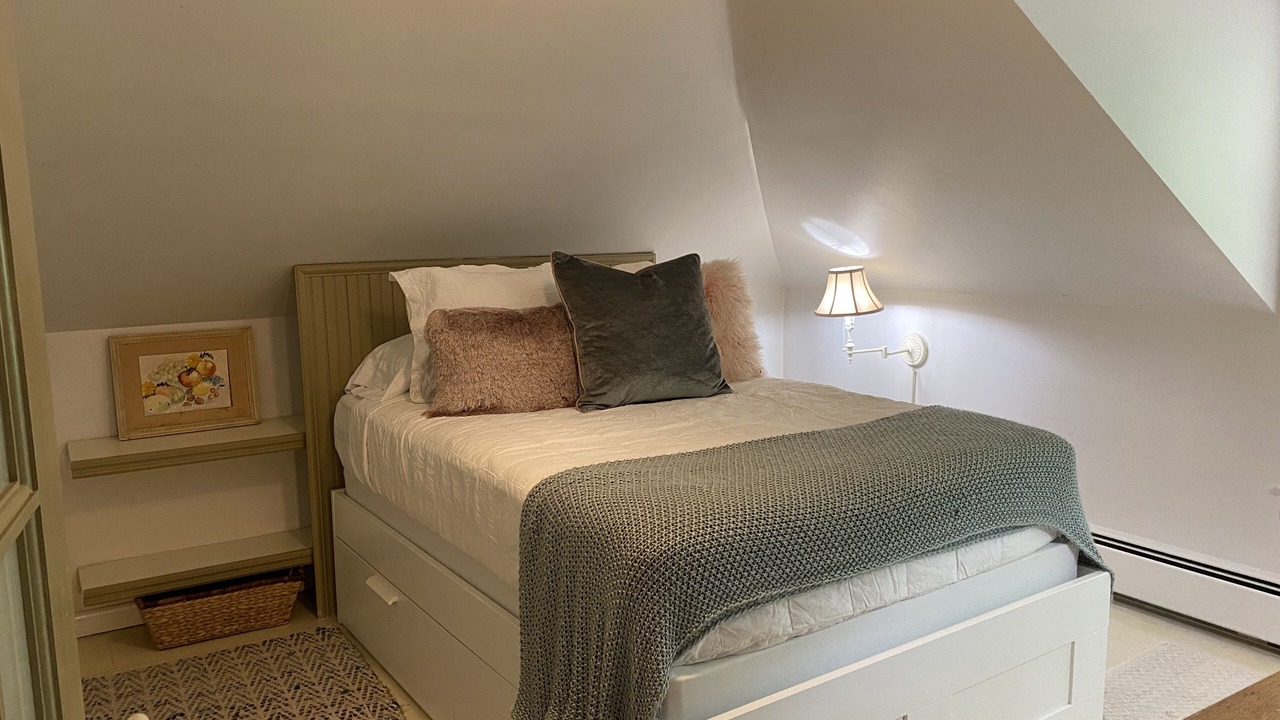 Photo of Bedroom in Town of Orangetown