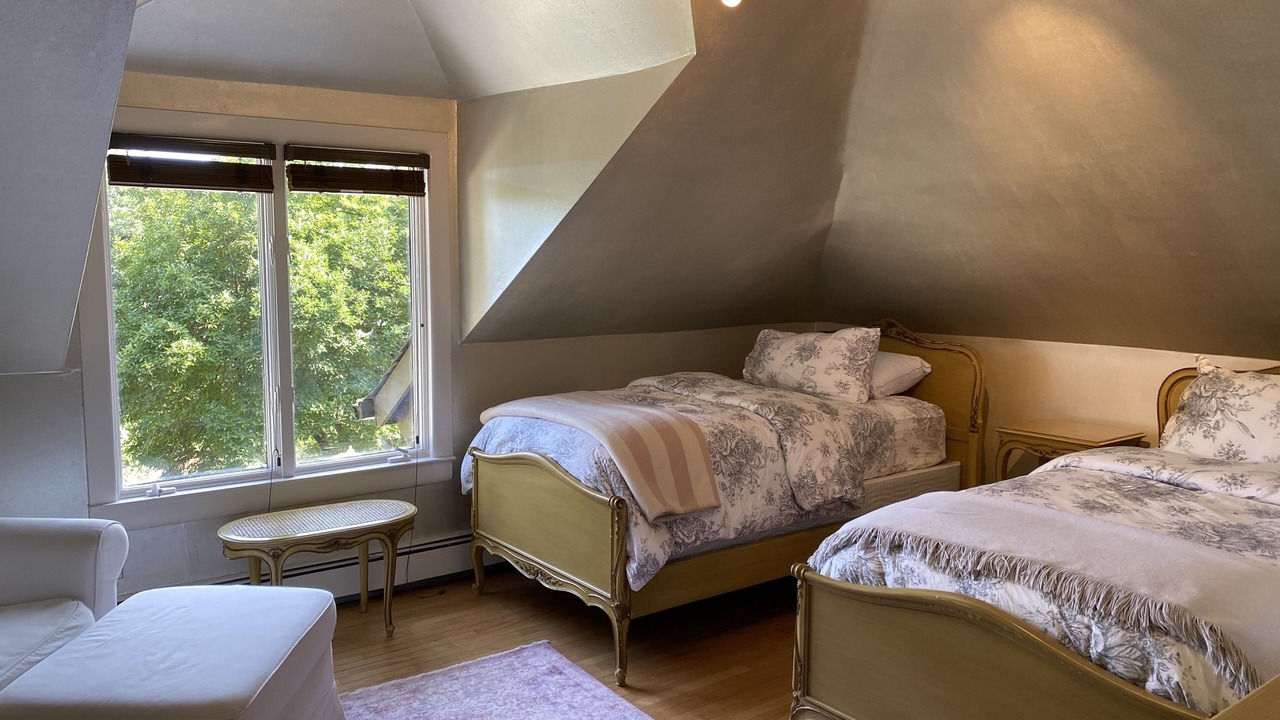 Photo of Bedroom in Town of Orangetown
