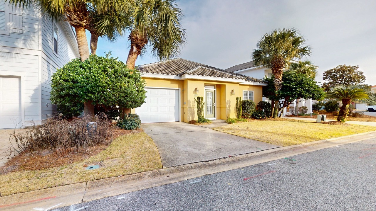 Photo of Outdoor in Emerald Waters Village