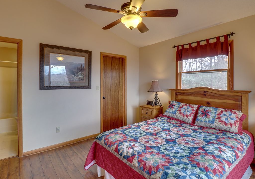 Photo of Bedroom in Sylva