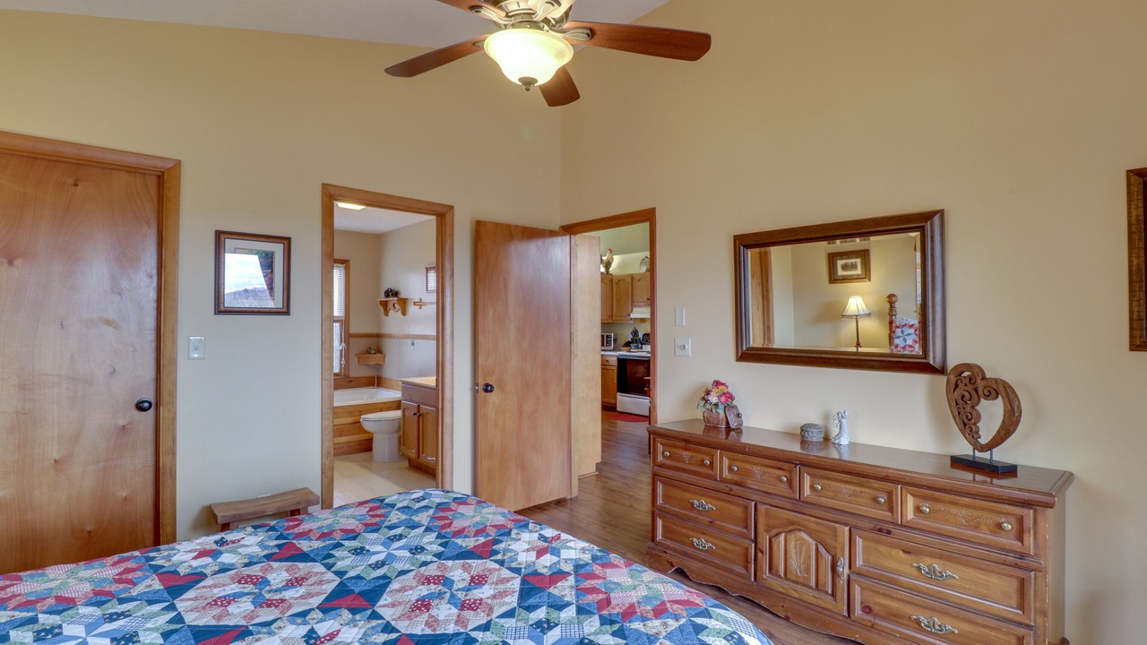 Photo of Bedroom in Sylva