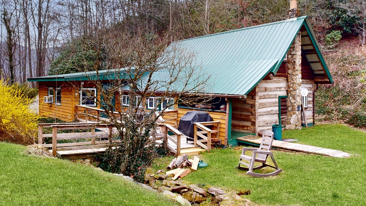 Photo of Patio Balcony in Sylva