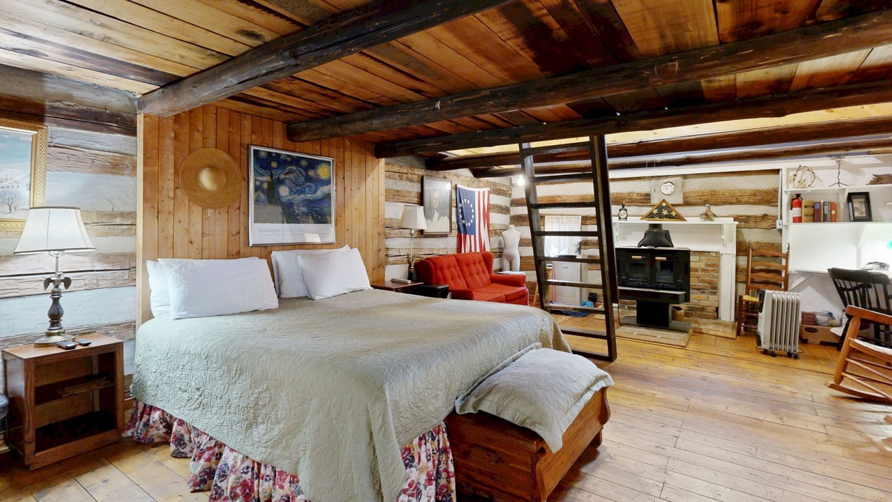 Photo of Bedroom in Sylva