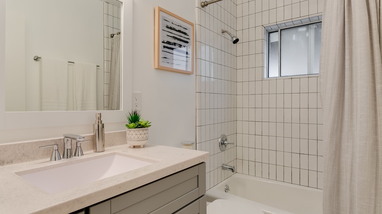 Photo of Bathroom in Hollywood Hills