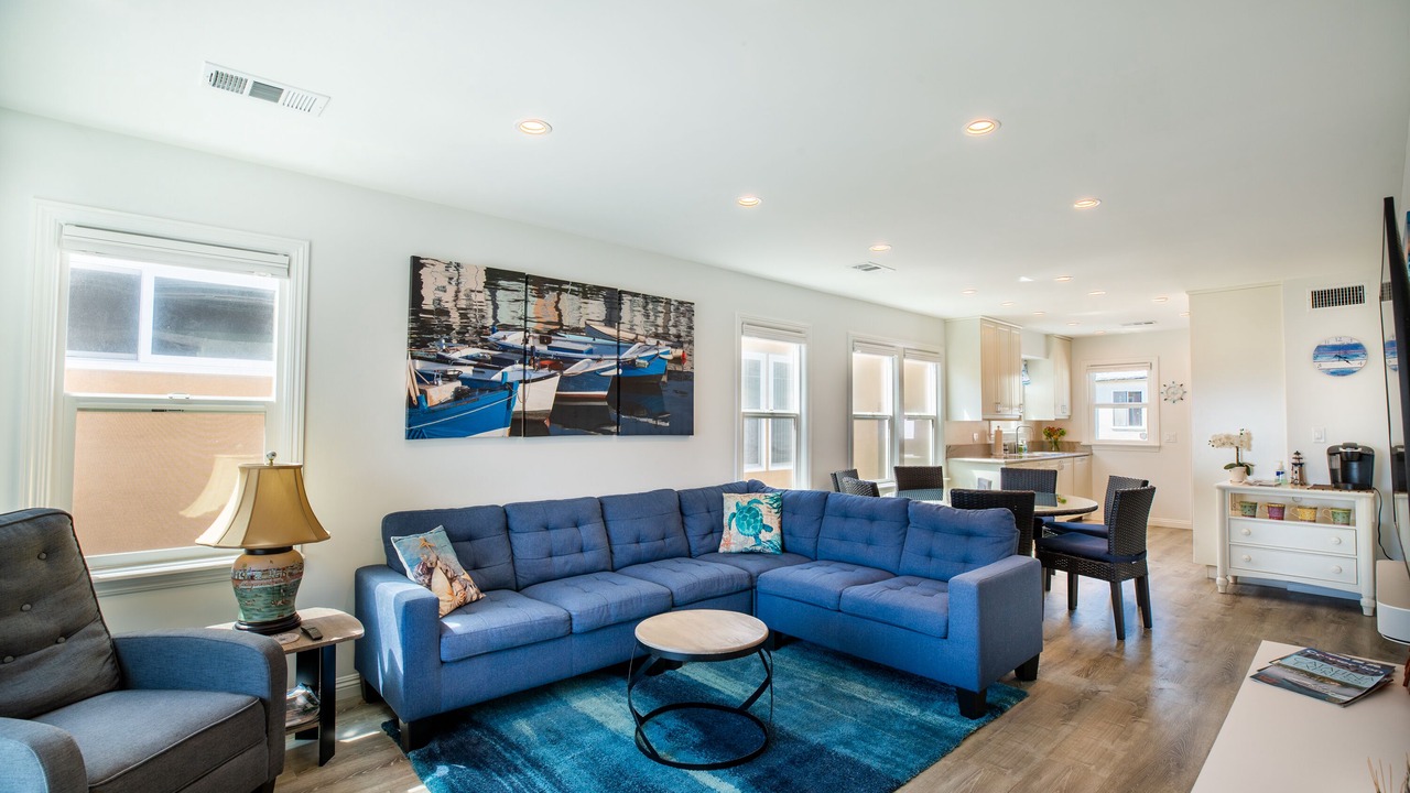Photo of Livingroom in Belmont Shore