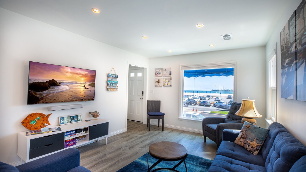 Photo of Livingroom in Belmont Shore