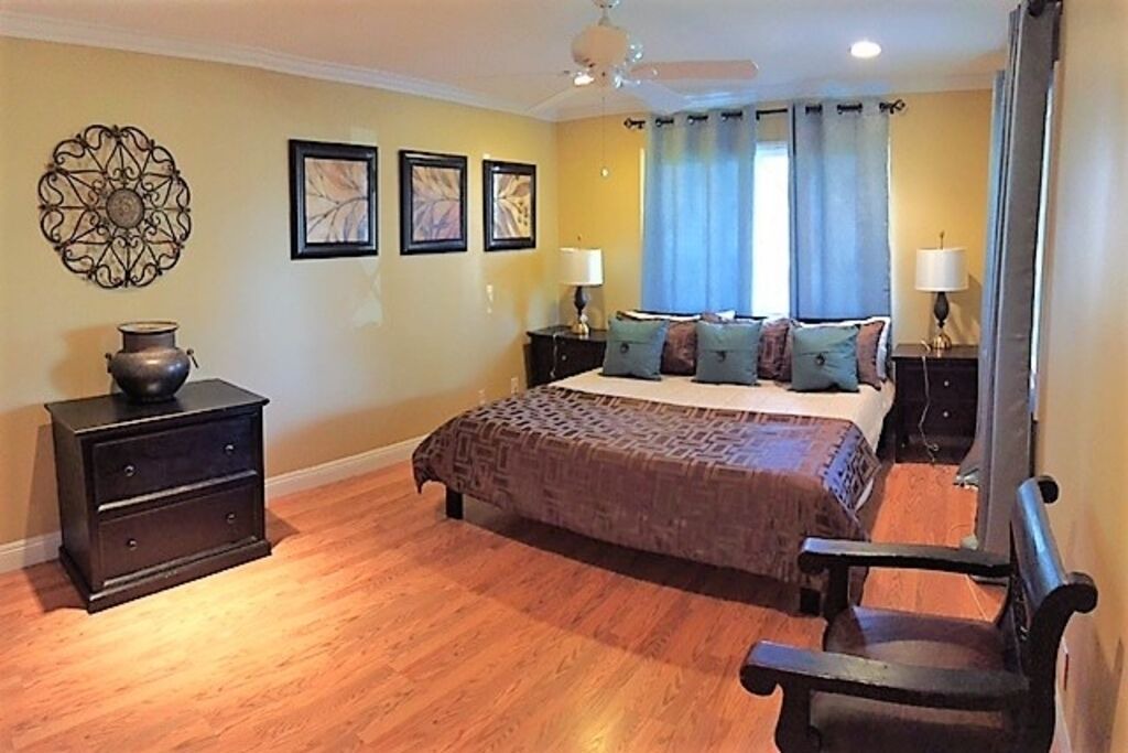 Photo of Bedroom in East Side Costa Mesa