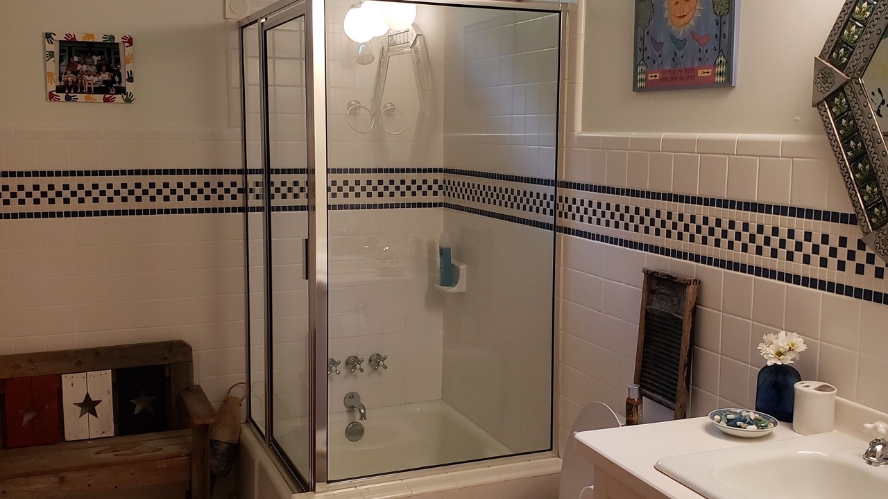 Photo of Bathroom in Little Kowaliga