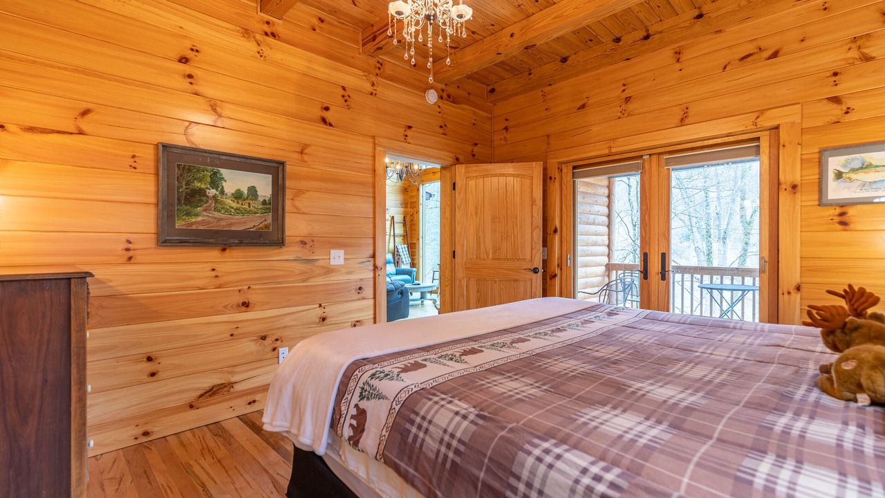 Photo of Bedroom in Elk Park