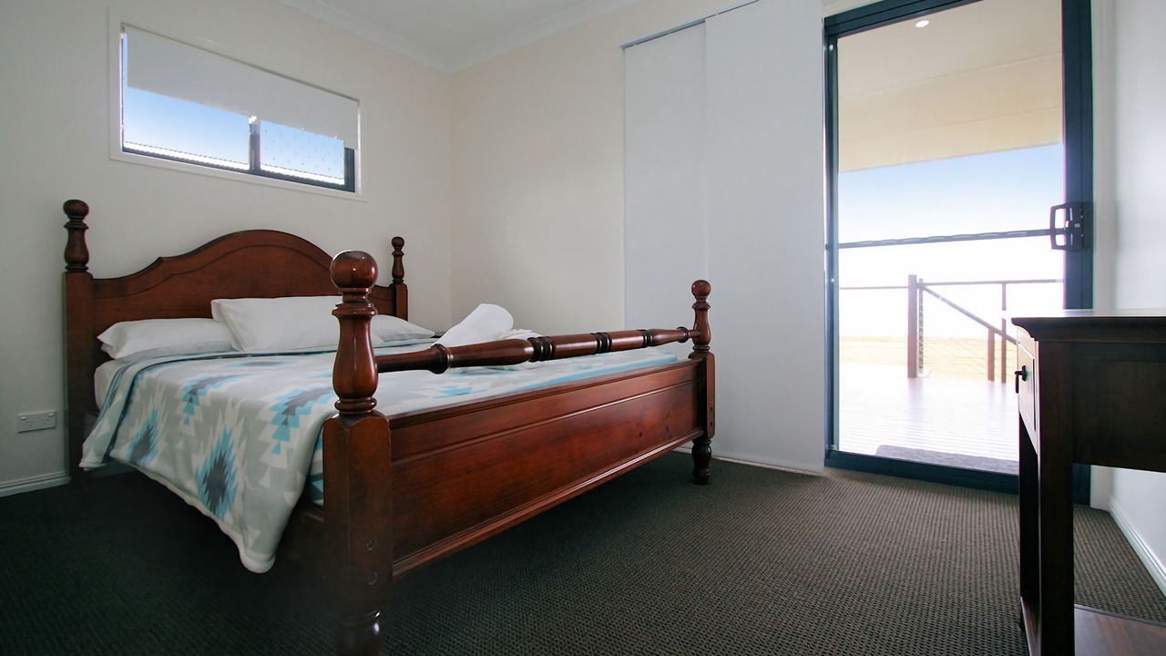 Photo of Bedroom in Elliott Heads