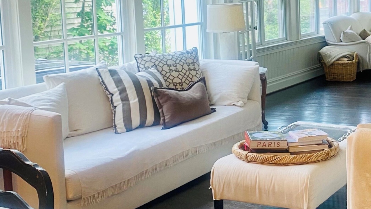 Photo of Livingroom in Spring Lake