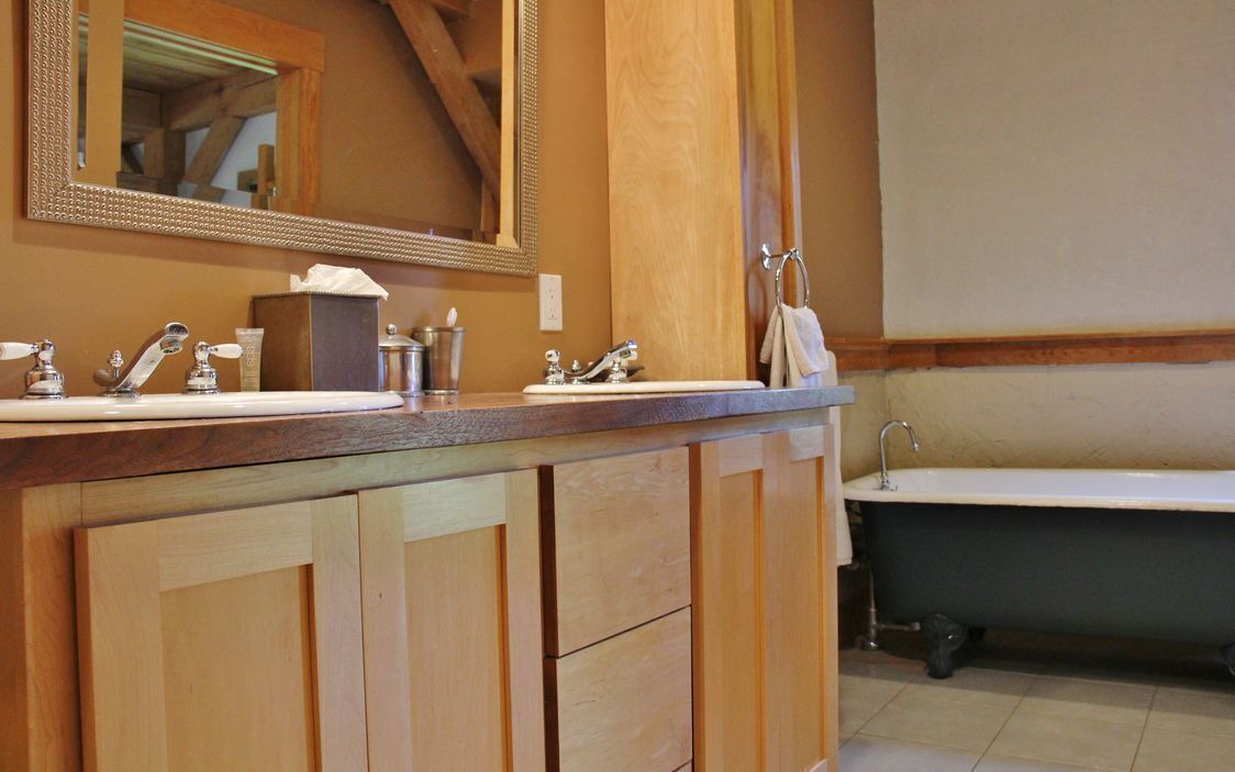 Photo of Bathroom in Staatsburg