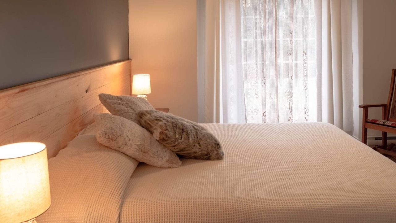 Photo of Bedroom in L'Anse-Saint-Jean
