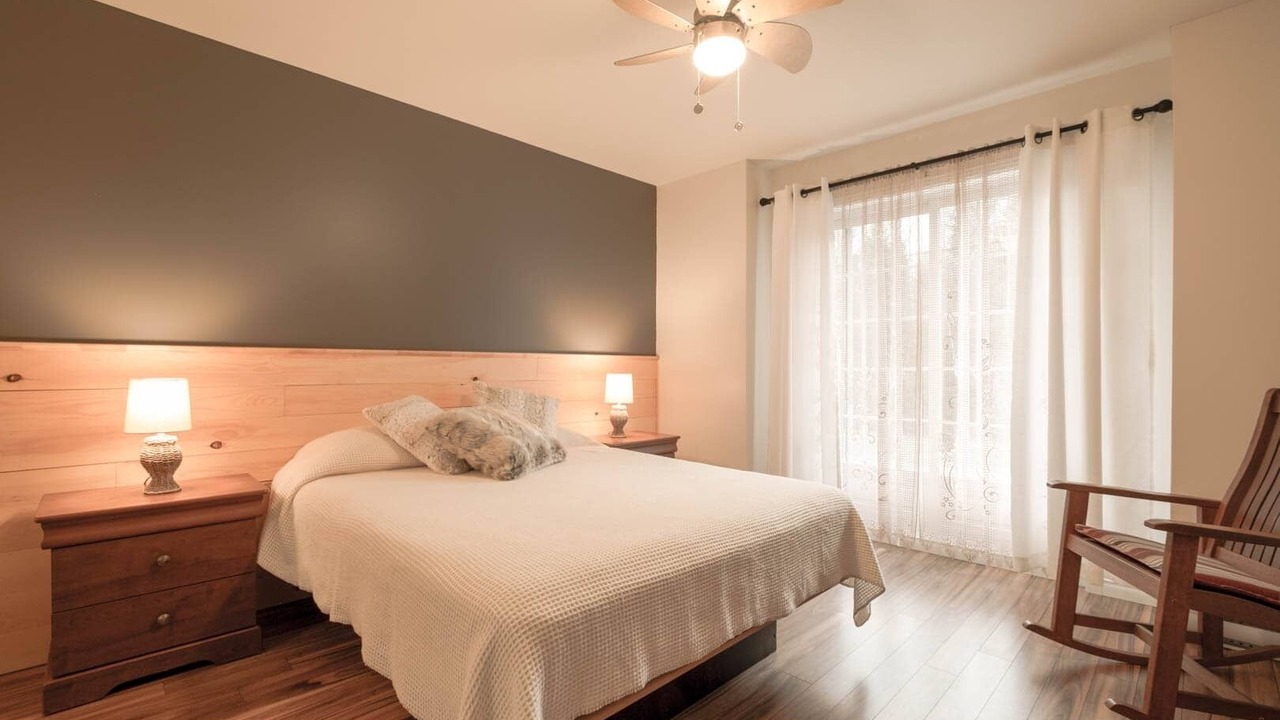 Photo of Bedroom in L'Anse-Saint-Jean