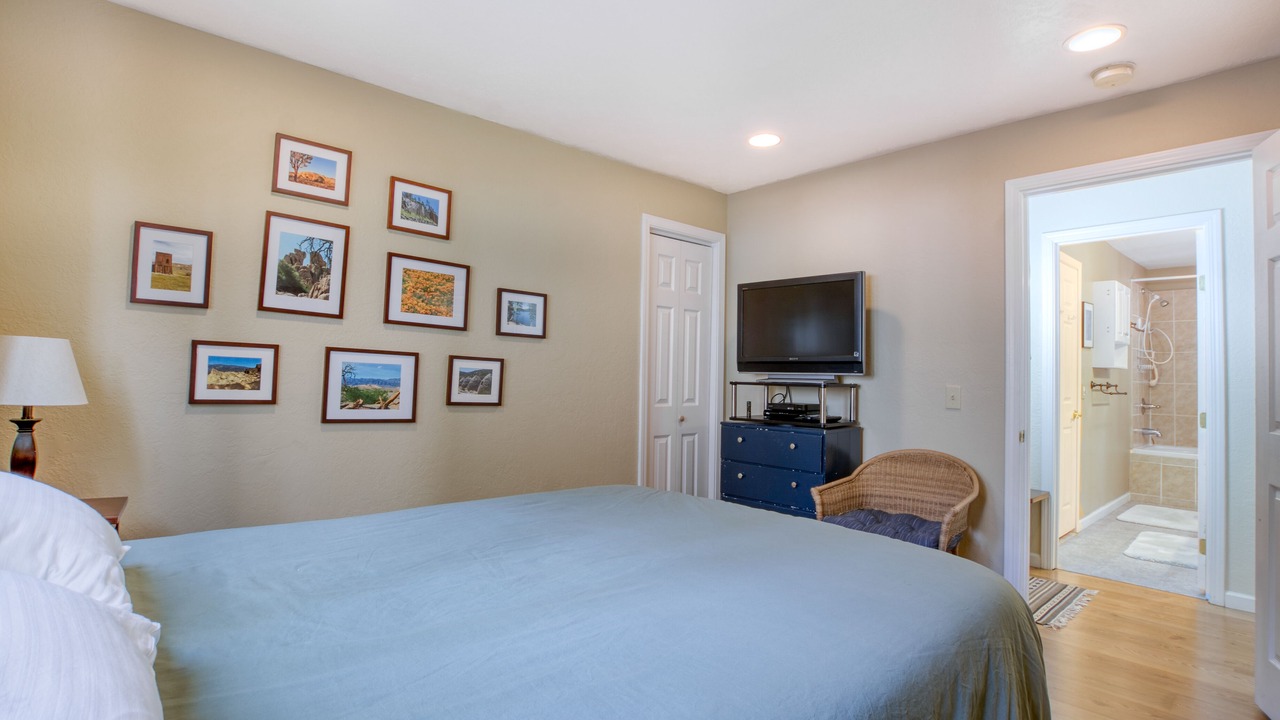 Photo of Bedroom in Donner Lake Woods