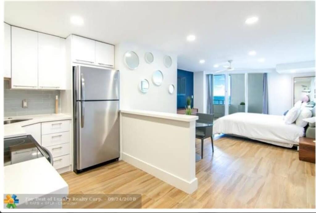 Photo of Bedroom in Galt Mile