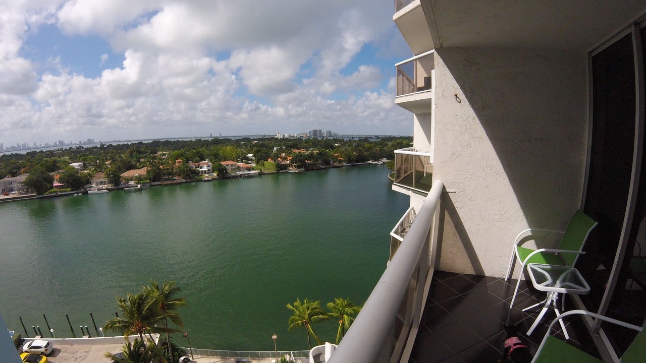 Photo of Patio Balcony in Mid Beach