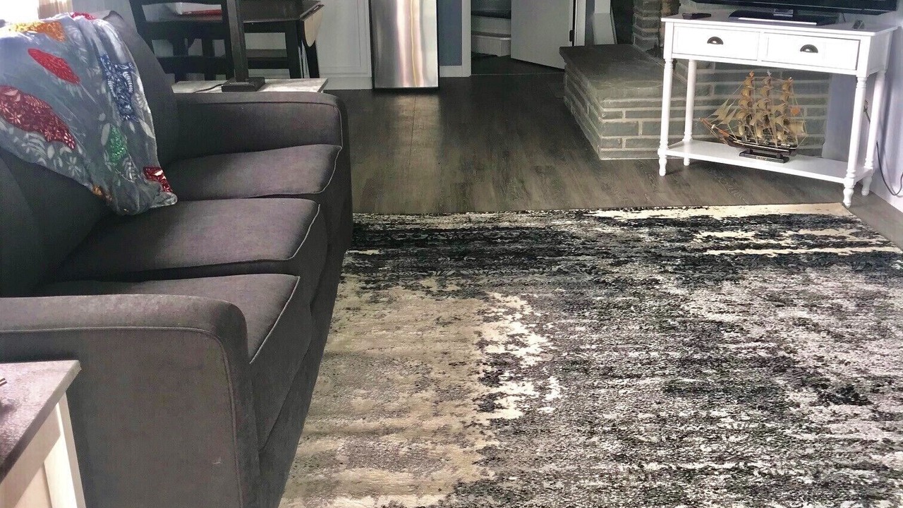 Photo of Livingroom in Town of Benton