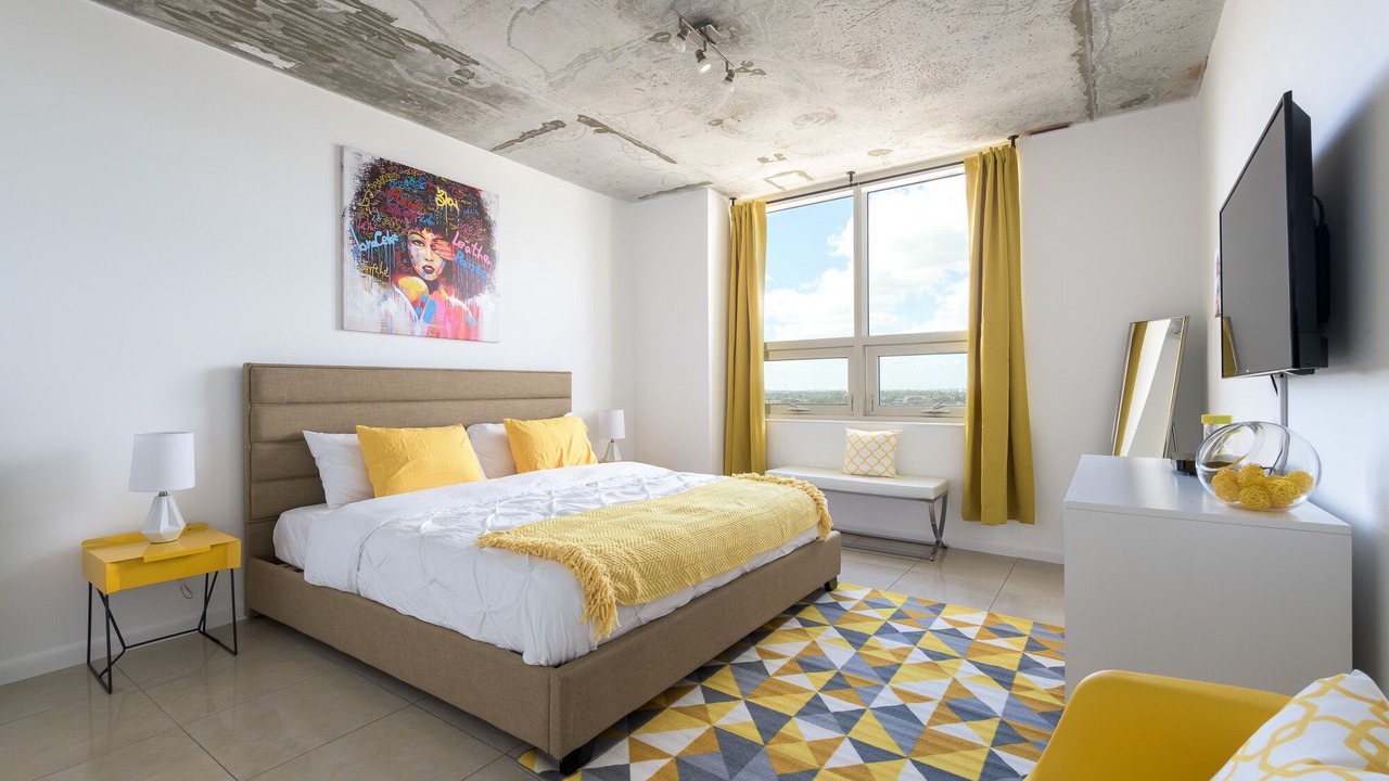Photo of Bedroom in Midtown