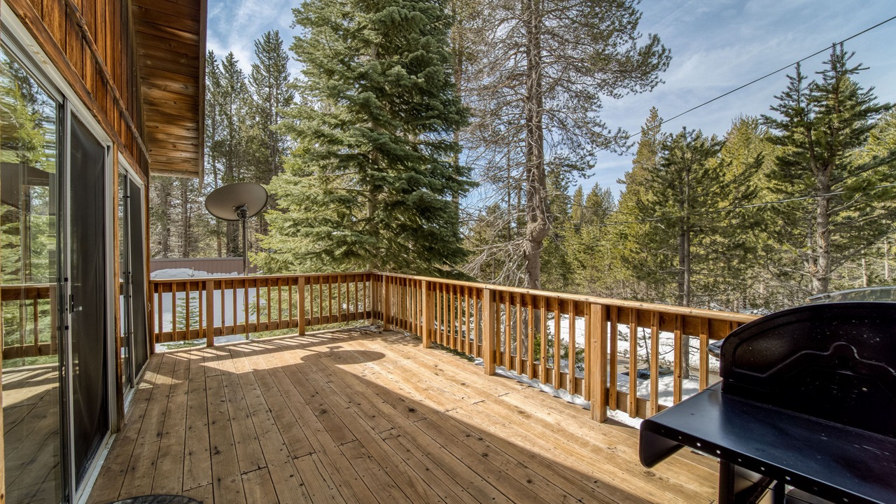 Photo of Patio Balcony in Big Creek
