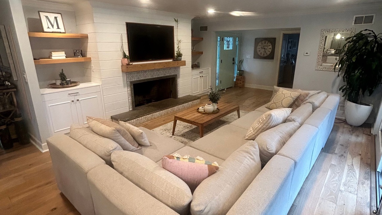 Photo of Livingroom in North Tustin