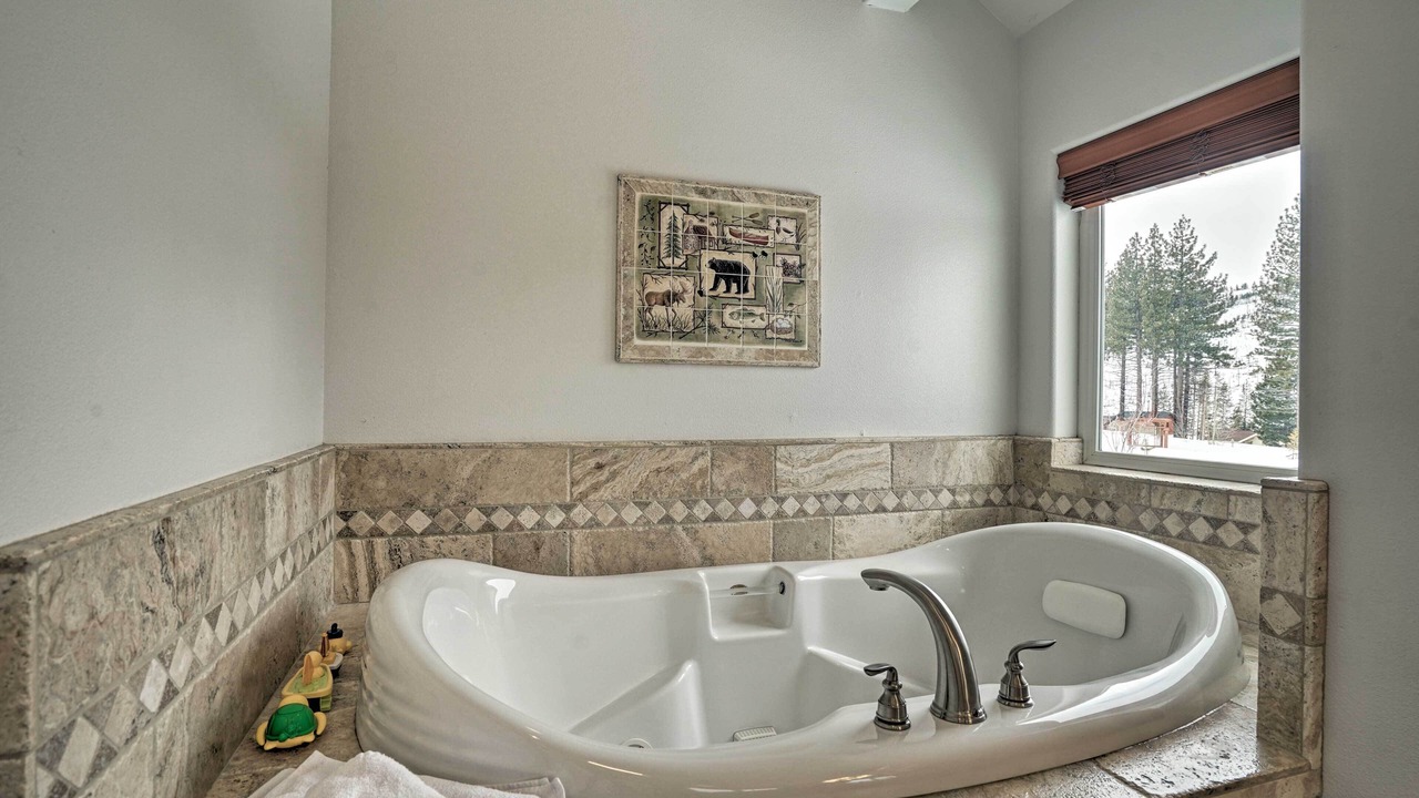 Photo of Bathroom in Mountain View Estates